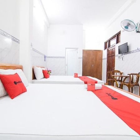 Reddoorz Hoang Tuan Hotel Хошимин Екстериор снимка