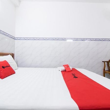 Reddoorz Hoang Tuan Hotel Хошимин Екстериор снимка